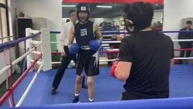 清苑成人拳击比赛视频,激情碰撞，热血沸腾