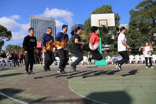 成人跳长绳比赛视频,成人跳长绳比赛精彩瞬间回顾